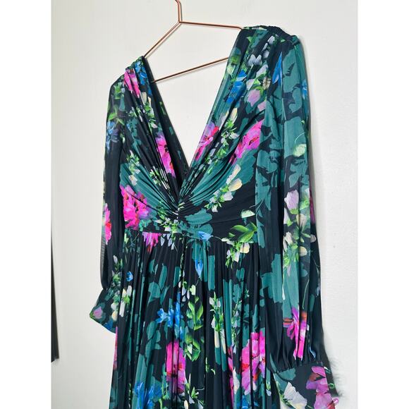 BADGLEY MISCHKA Black Green Floral Long Sleeve V-Neck Pleated Gown Size 4 - Picture 7 of 12